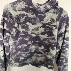 Lululemon cropped loungeful hoodie